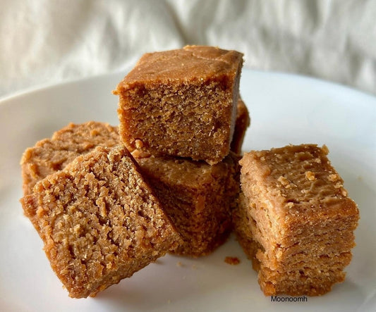 Bikini cookies Chewy Thai Tea