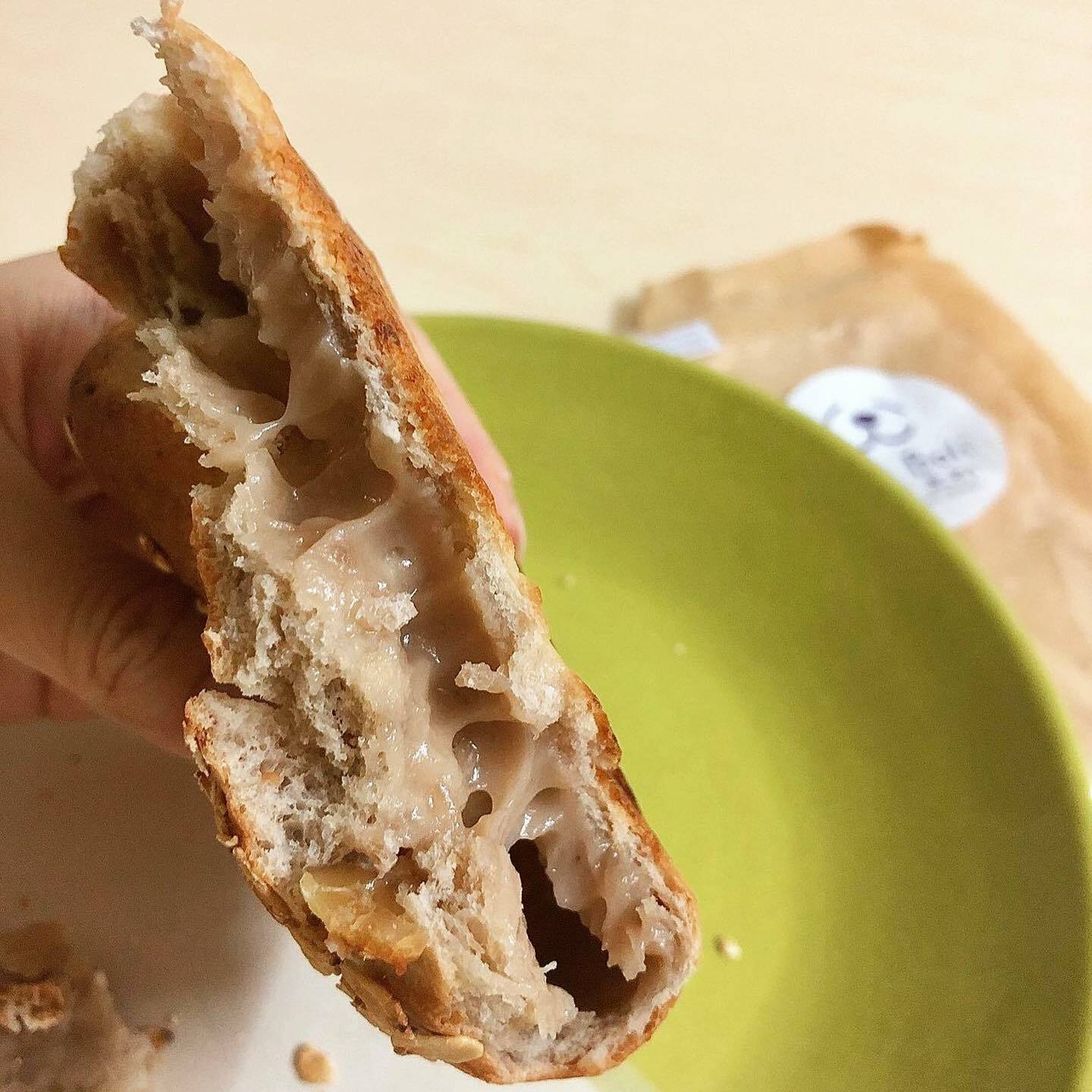 Boli Boli Bagel -TARO WALNUT BAGEL